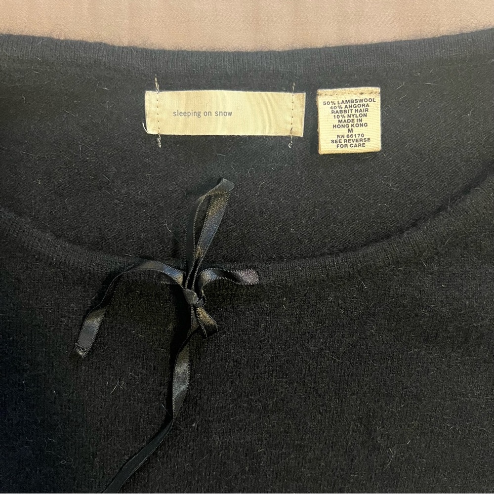 Sleeping on Snow Lambswool Angora Rabbit Hair Black Sweater - Picture 2 of 4